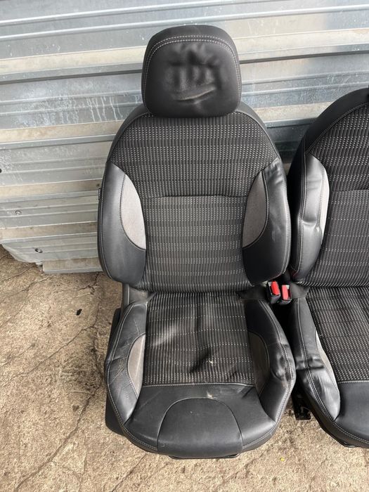 Салон за Пежо Peugeot 2008 кожа и плат ном 800