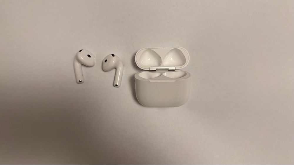 vand airpods 4 fara anc