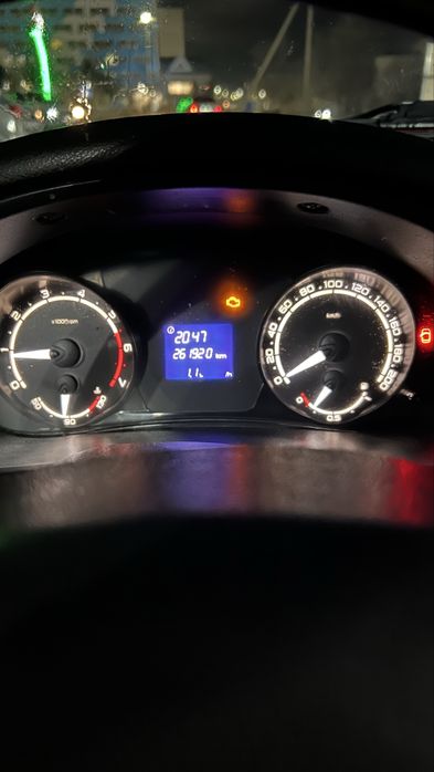 Продам  приора 2