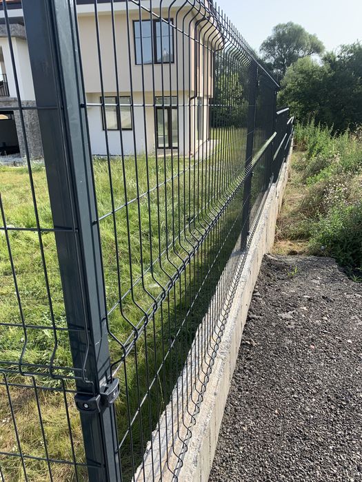 Монтаж на Врати огради и други изделия от метал