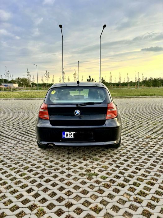 Vand BMW 118D in stare foarte buna, interior foarte bine intretinut