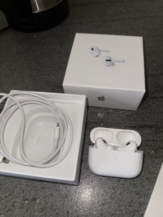 Продам эйрподс 8500