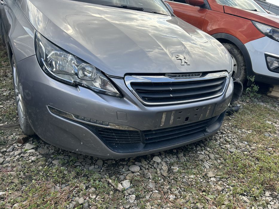 Bară față completa Peugeot 308 din anul  2015