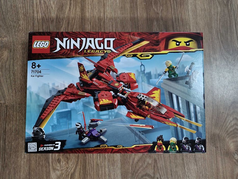 LEGO Ninjago 71704 - Luptatorul Kai / Kai Fighter