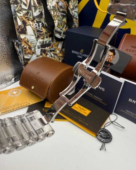 Breitling Chronomat b01