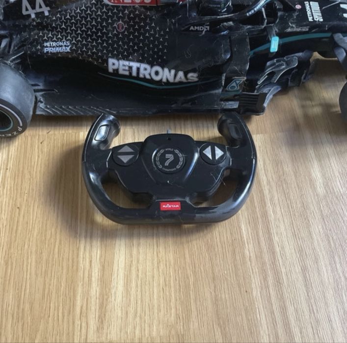 Mașină cu telecomandă F1 W11