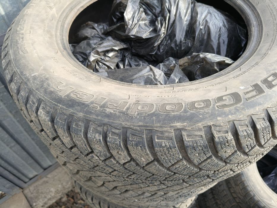 Продам Шины 215/65/16