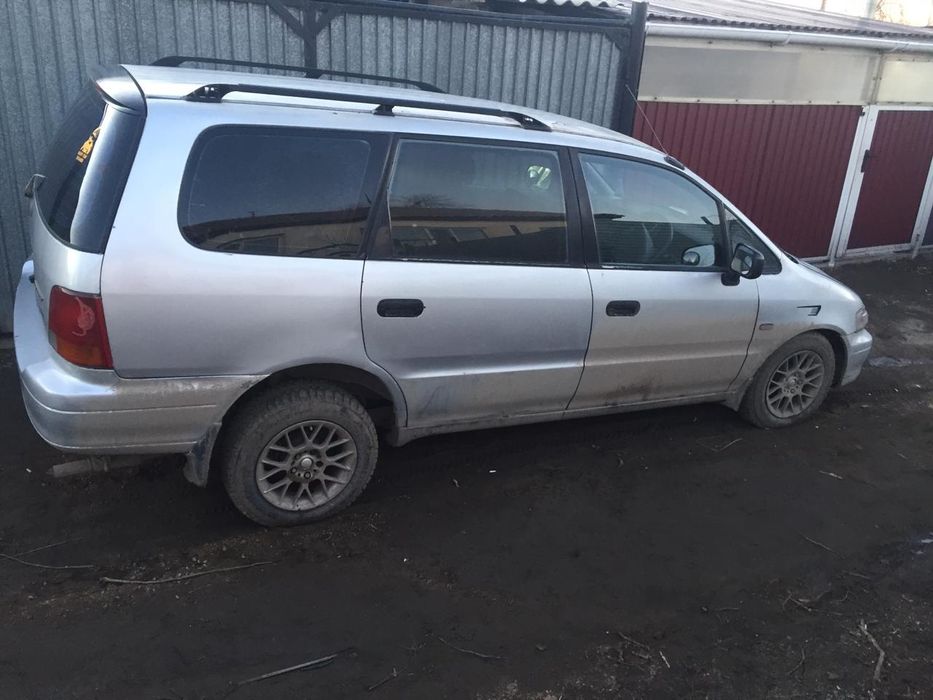 Продам хороши семейный авто