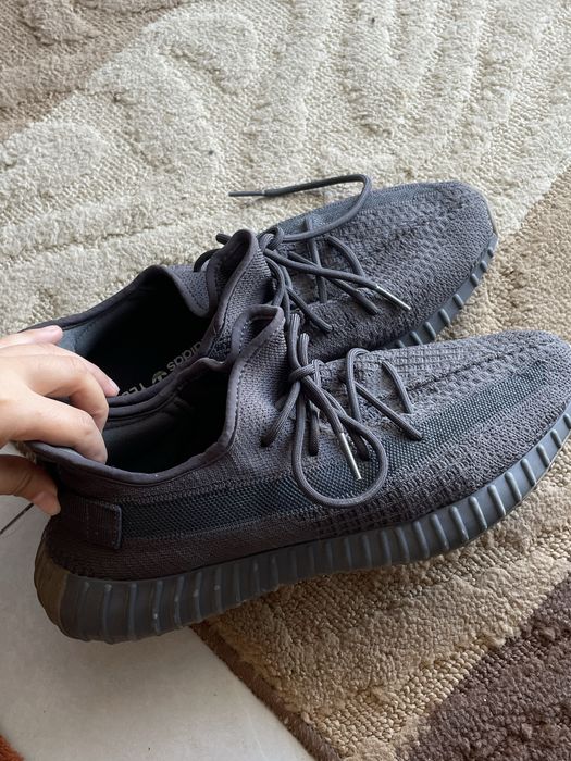 Продам Adidas Yeezy 350 V2