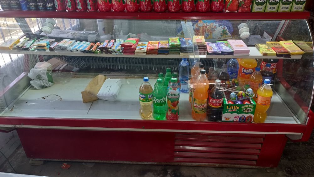 Muzlatgich;xaladelnik vitrina; oziq ovqat uchun texnika