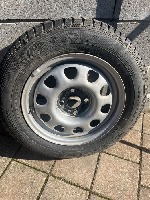 Anvelope auto de vanzare