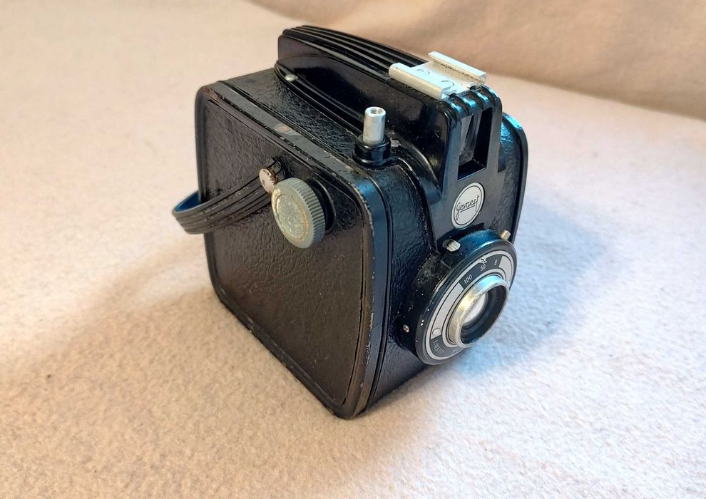 Aparat foto Gevaert Gevabox Germania 6×9 frames on 120 film anii 50