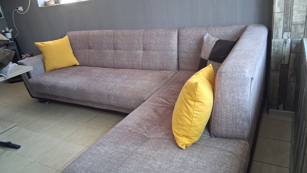 Продава се диван