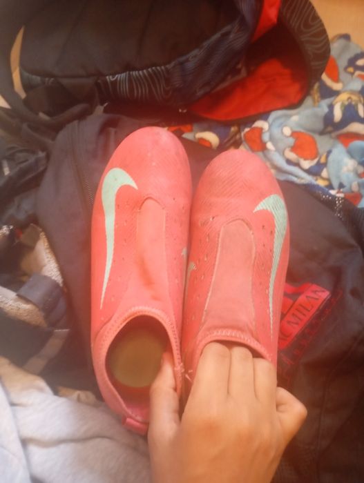 Vând adidași Nike mercurial