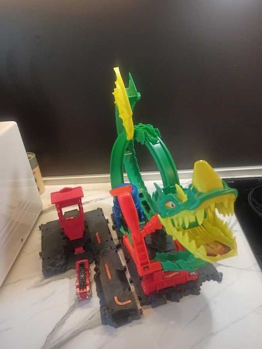 Hot Wheels - Писта: Драконова атака