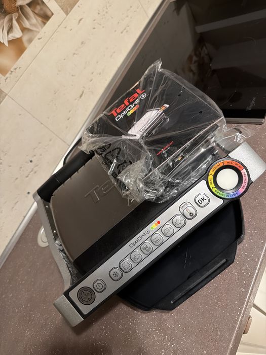 Grill electric Tefal OptiGrill+ – gătire automată, ca nou