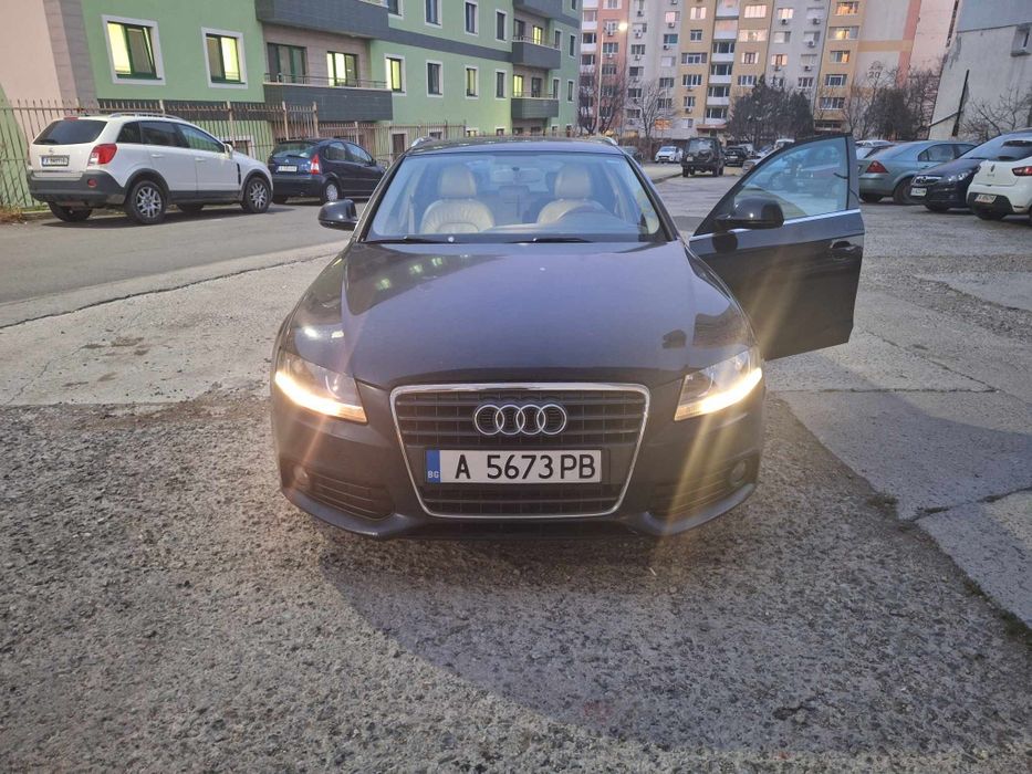 Audi a4 b8 2.0 TDI 143к.с.