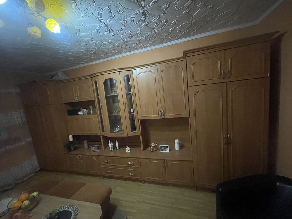 Vand mobila sufragerie