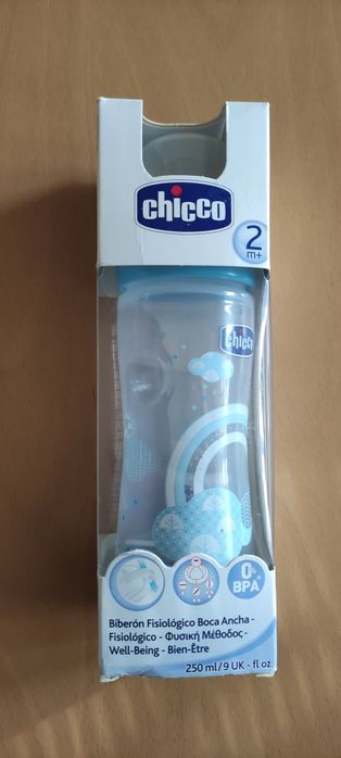 Chicco бебешко шише силикон Blue Rainbow 250 мл 2м+