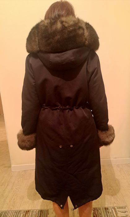 Продам парку срочно