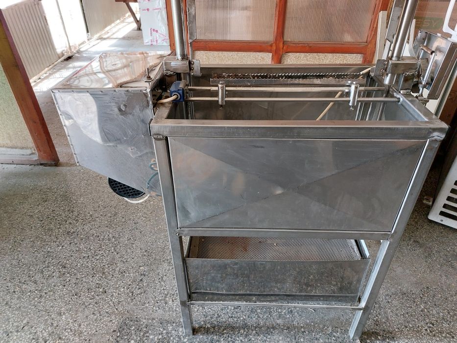 Разпечатваща машина на пчелни пити