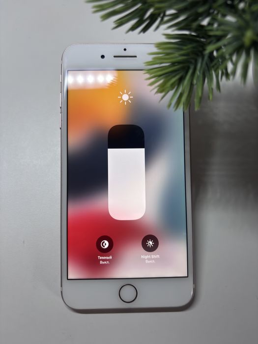 Айфон 7plus в идеальном состояние