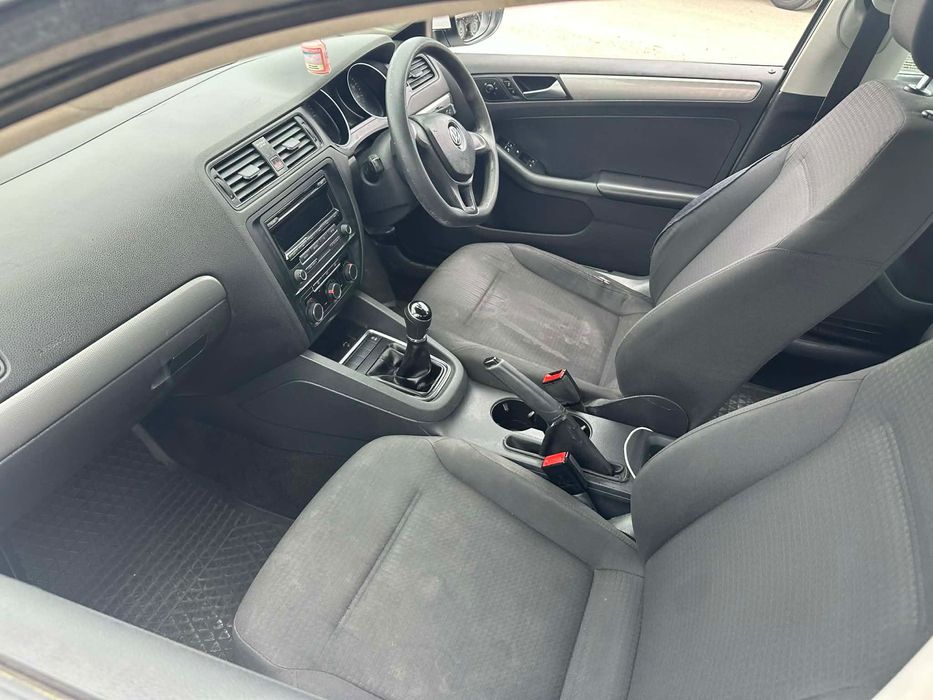 VOLKSWAGEN Jetta 2015 — imagine 4