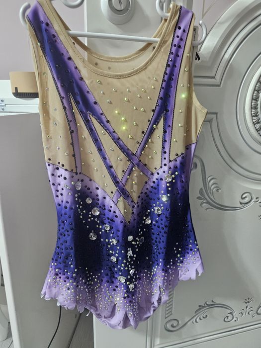 Продам купальник для выступлений