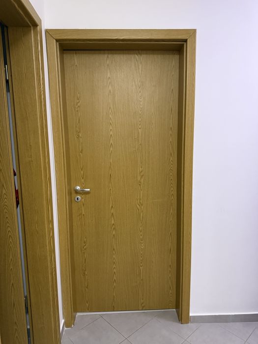 Интериорни врати -9 броя с каси