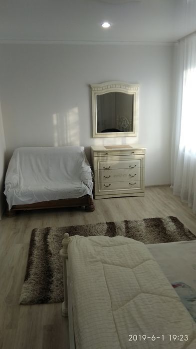 Сдам 1-ком  квартиру. Район Апельсин