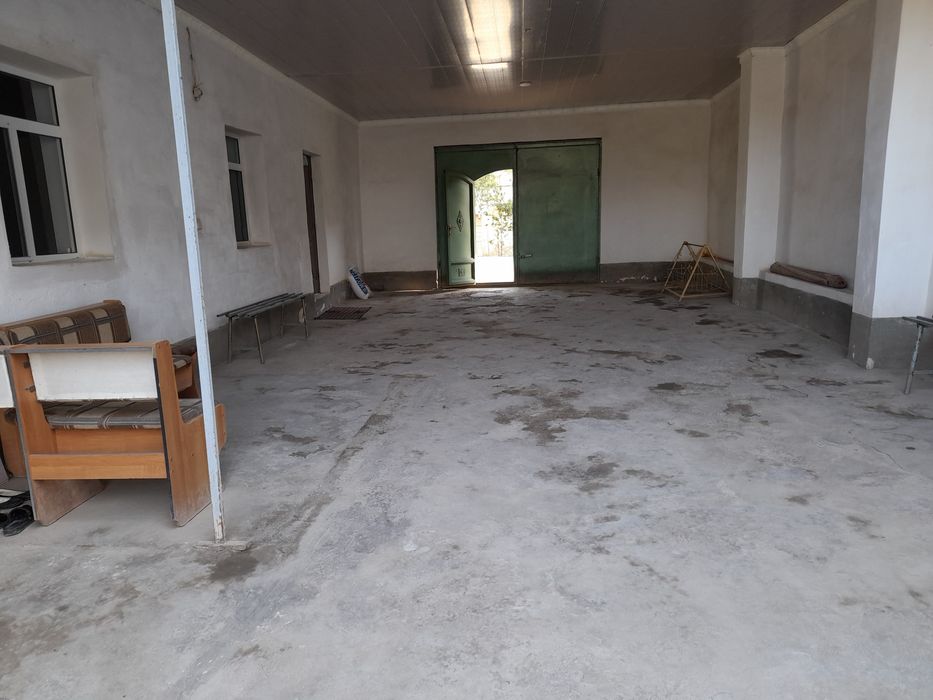 Водстройдан коттедж сотилади