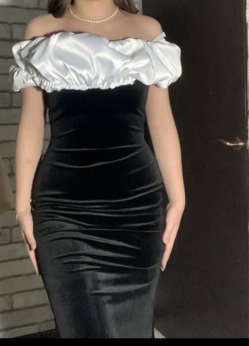 Вечернее черное платье