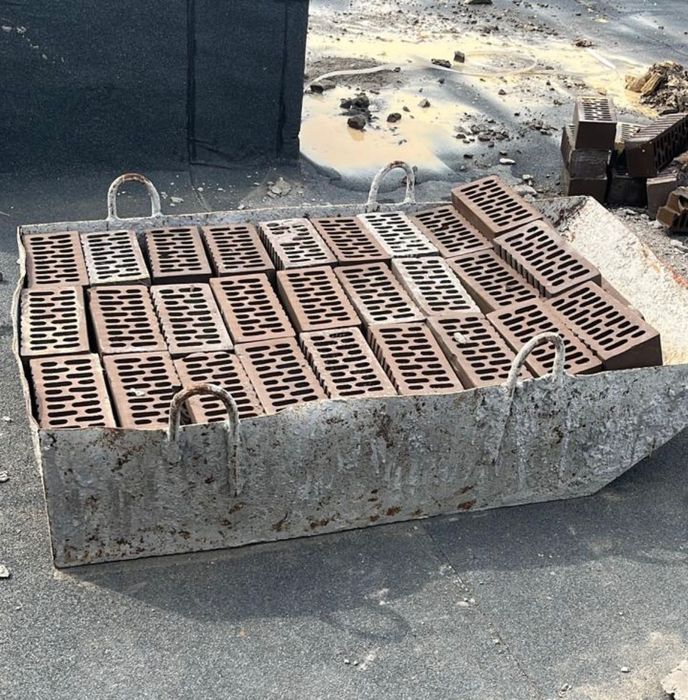 Продам кирпич (120 штук)