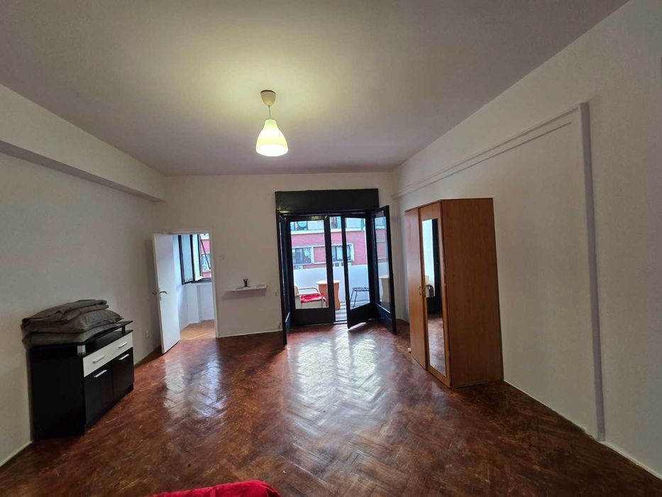Apartament de închiriat 4 camere