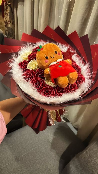 Buchet trandafiri satin