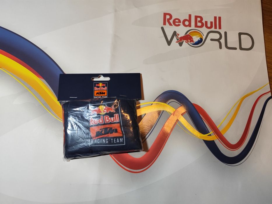 Banana Red Bull KTM Racing Team neckwarmer.