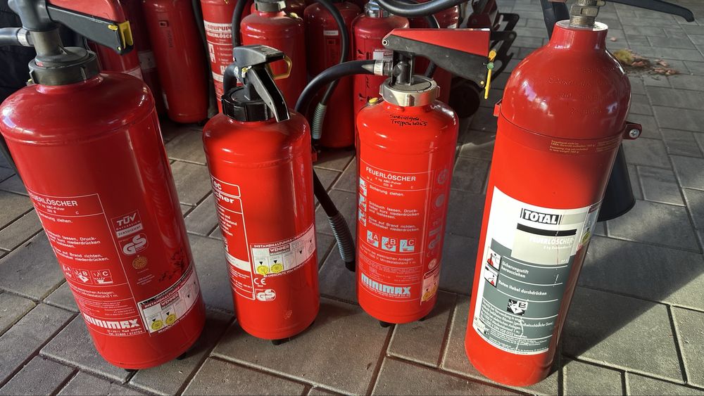 Diverse extinctoare 12kg 6kg 5 kg…cu inspecta pana in 2027 Germania