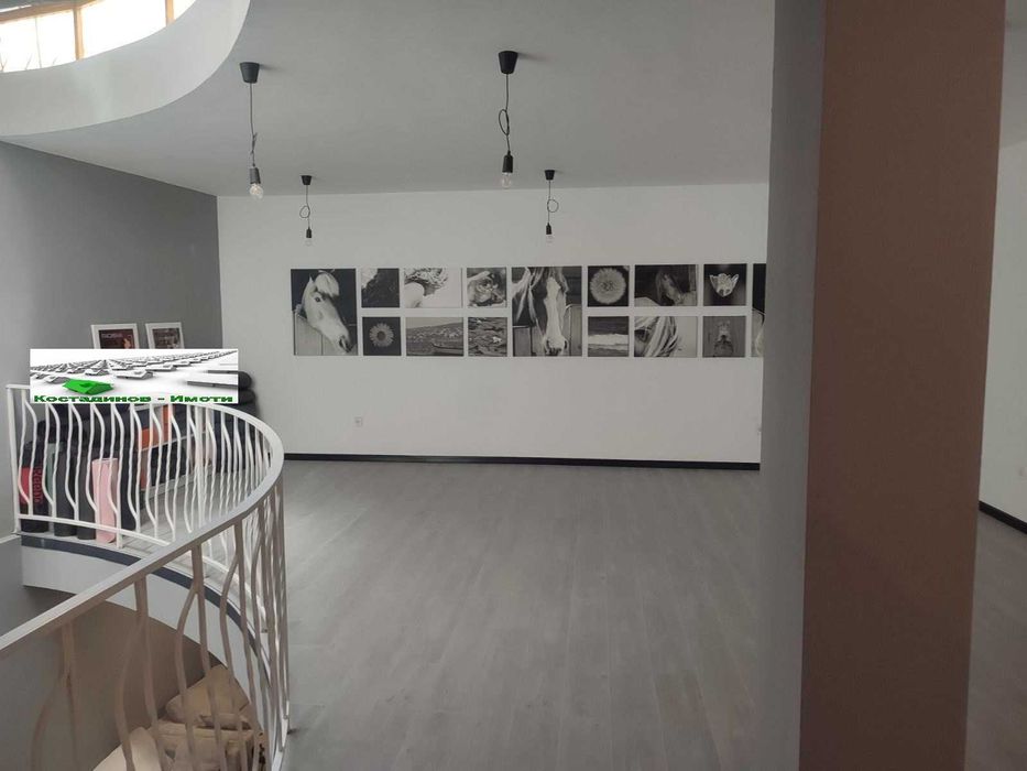 Дава се под наем Офис в Пловдив, Център - 216 кв.м за 1097.01 € - Снимка #3