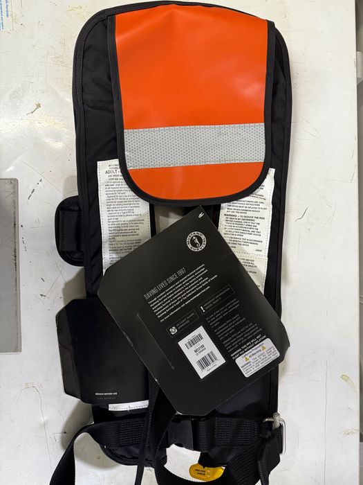 Vestă de salvare automată hidrostatică Mustang Survival MD3188