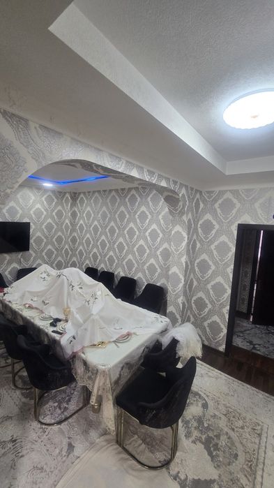 Юнусабад-19 Кизил дехкон дом 2-этажный 5-комнат 1-сотка земли.