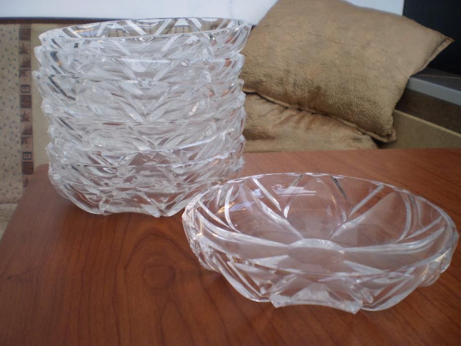 Кристални чинии за десерт