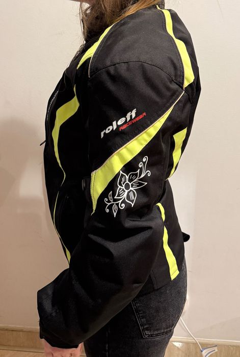 Geaca moțo cu protecții pentru femei