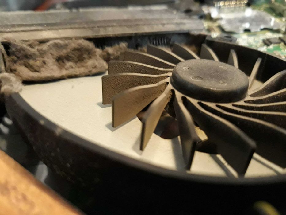 Curatare Laptop Pc la domiciliu