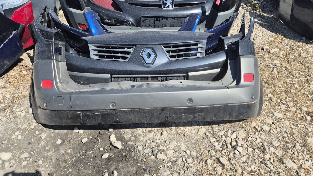Оригинална задна броня Рено Сценик 2  2003- 2009г