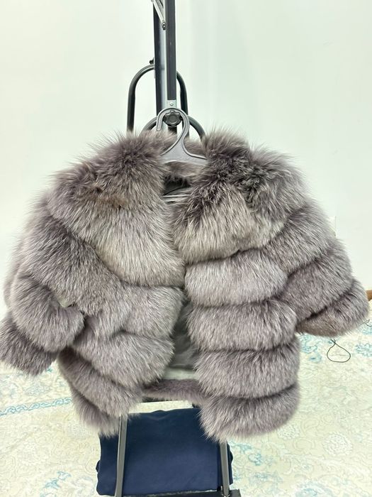 Шубы, двухсторонные, песец, длинные