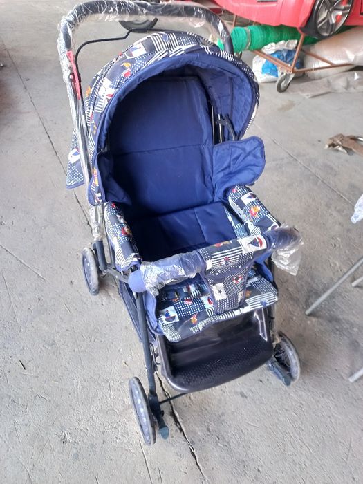 Детская  коляска для детей