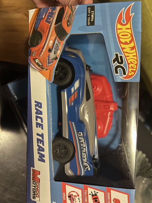 нови колички с дистанционно