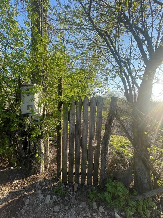 Teren intravilan. 1200 mp. 12€/mp. Negociabil.