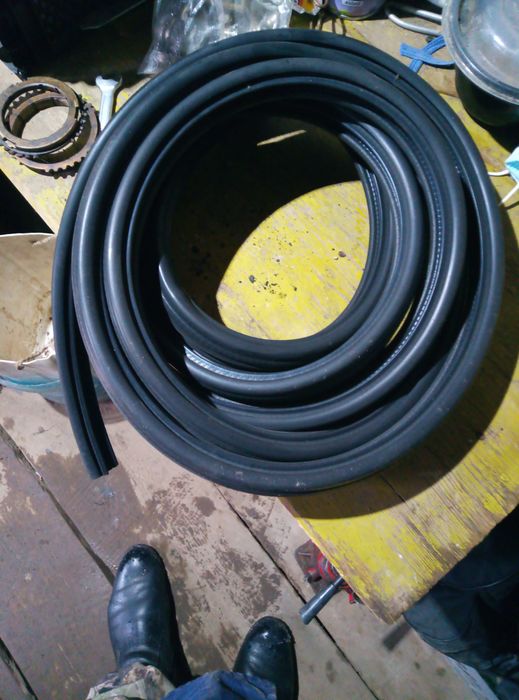 Уплотнители дверей .