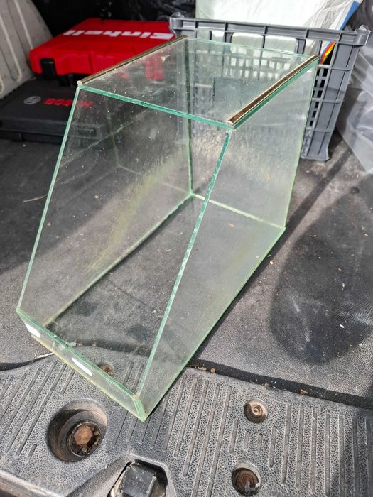 Стъклен контейнер, ванички, кутия за бонбони, бокс за насипни храни.